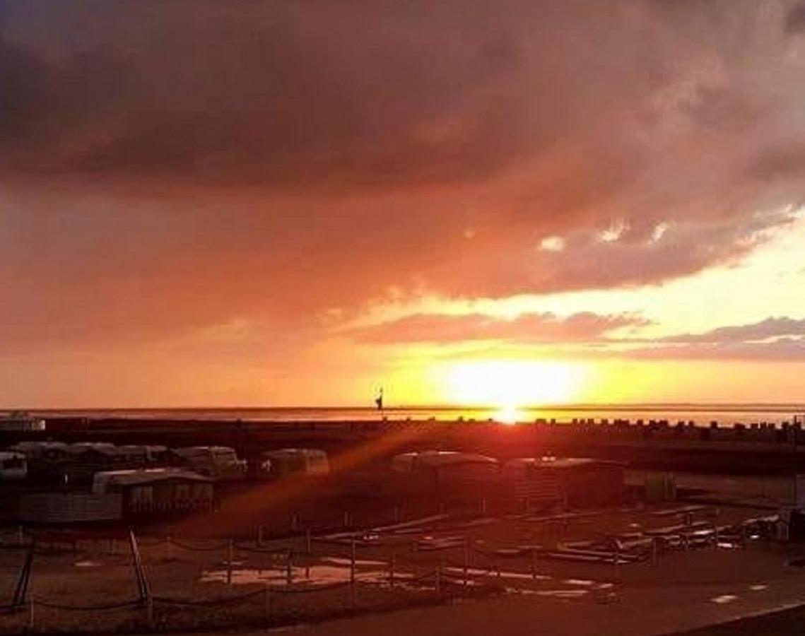 Hotel Up Diek Carolinensiel Dış mekan fotoğraf